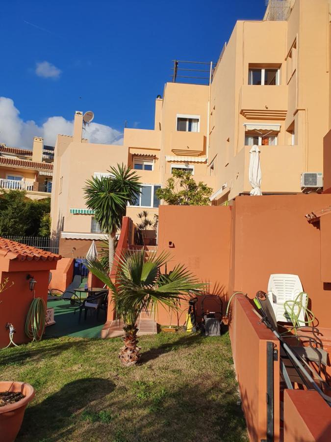 Cozy Rooms In Terraced House ฟูเอนฮิโรลา ภายนอก รูปภาพ
