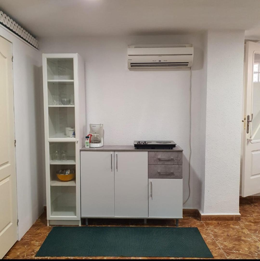 Cozy Rooms In Terraced House ฟูเอนฮิโรลา ภายนอก รูปภาพ