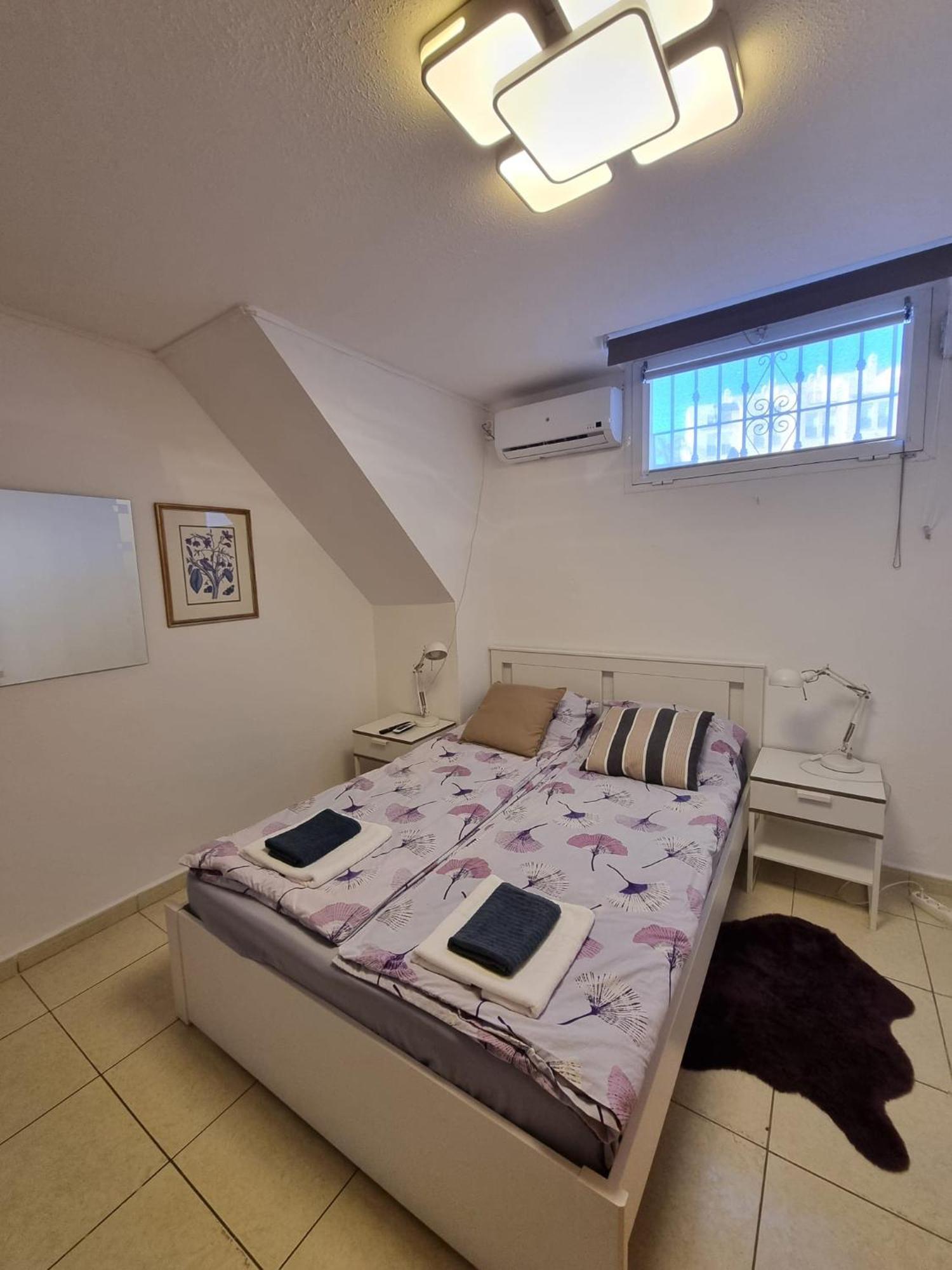 Cozy Rooms In Terraced House ฟูเอนฮิโรลา ภายนอก รูปภาพ
