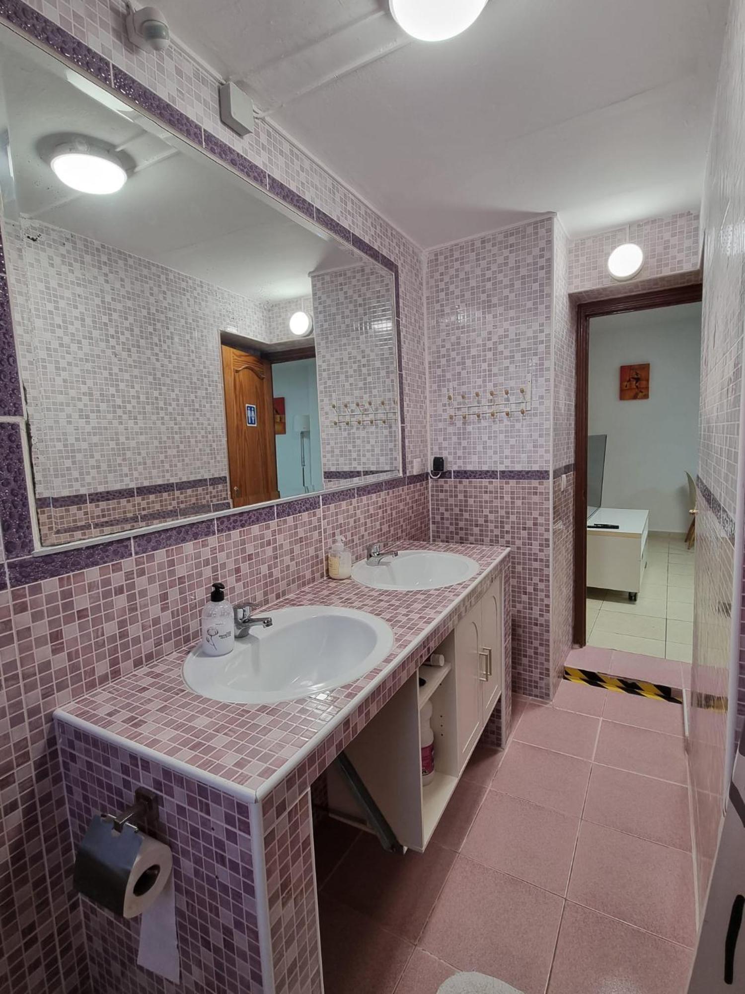 Cozy Rooms In Terraced House ฟูเอนฮิโรลา ภายนอก รูปภาพ